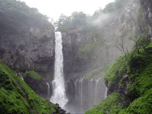 華厳の滝